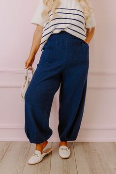 - These trendy pants are a perfect combo of cozy and cute! - Unlined tight knit material - An elastic waistline - Functional side pockets - A relaxed silhouette that ends in straight hemlines with pleated detail Trendy Pants, Knit Pants, Street Chic, Knitting Materials, High Waist, Tights, High Waisted, Elastic, Navy