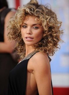 Curly Bobs, Curly Haircut, Annalynne Mccord, Medium Curly, Wavy Haircuts, Short Curly Haircuts, Mother Bride