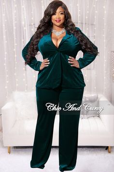 Final Sale Plus Size Velvet 2pc Pants Suit in Green – Chic And Curvy Plus Size Pants Outfits Dressy, Plus Size Cocktail Attire, Dressy Pant Suits, Plus Size Pant Suits, Cocktail Wedding Attire, Interview Suits, Formal Pant Suits, Plus Size Velvet, Semi Formal Outfit