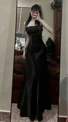 Black Long Dress Aesthetic, Black Prom Dress Long, Semi Formal Dresses Black, Prom Dresses Long Black, Black Mermaid Prom Dress, Long Party Dress, Prom Dress Inspo, Prom Dress Long, Dresses Formal Elegant