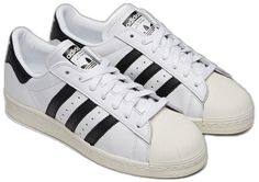 White Superstars, Adidas White Sneakers With Logo, Adidas Superstar Black And White, Adidas Superstar All White, Sneakers Adidas Superstar, Adidas Superstar Supercolor, Adidas Sneakers, Timeless Fashion, Adidas