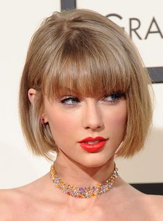 Taylor Swift’s Grammy’s Speech, In Light Of What We Know Now #refinery29 Taylor Swift Bob, Taylor Swift Bangs, Red Carpet Hair, Taylor Swift 1989, Taylor Swift 13, Taylor Swift Pictures, Taylor Swift Style