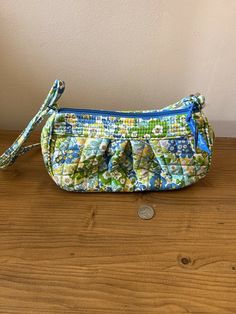 Vera Bradley Frannie - English Meadow - Purse - Crossbody Bag - Floral, Blue NWT. Vera Bradley Crossbody Bag, Blue Shoulder Bag With Pockets For Spring, Blue Retro Shoulder Bag For Daily Use, Retro Blue Shoulder Bag For Daily Use, Casual Blue Bag With Zipper Pouch, Blue Retro School Bag, Retro Blue School Bag, Retro Blue Tote Shoulder Bag, Blue Canvas Shoulder Bag For Spring