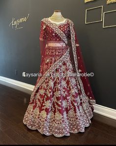 Shaadi Lehnga, Lengha Ideas, Butterfly Photography, Mehndi Dress, Alhumdulillah Quotes