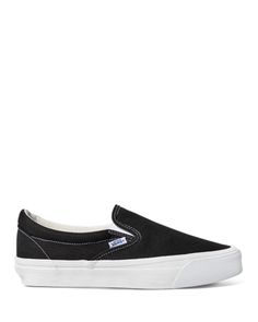 The slip-on that's been setting trends since 1979. Sleek, easy, and effortless, Vans white slip-on shoes are one of the brand's most popular designs--a perfect middle ground between style and convenience. Vulcanized Sole Slip-on Sneakers For Streetwear, Low-top Rubber Sole Slip-ons For Streetwear, Streetwear Slip-on Sneakers With Rubber Sole, Slip-on Sneakers With Contrast Sole For Streetwear, Slip-on Sneakers With Rubber Sole For Streetwear, Low-top Slip-ons With Rubber Sole For Streetwear, Vans Slip-on Sneakers For Streetwear, Vans Slip-ons With Rubber Sole For Streetwear, Vans Slip-ons With Vulcanized Sole For Streetwear