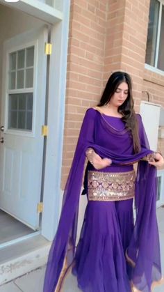 Garara Dress, Lehenga Designs Simple, Fancy Sarees Party Wear, Pakistani Fancy Dresses, Fancy Dresses Long, Designer Dresses Casual, Quick Outfits, Fancy Dress Design