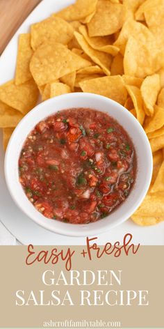 Fresh garden salsa recipe in white bowl surrounded by yellow corn tortilla chips. Nye Party Food Ideas, Quick Salsa Recipe, Fresh Garden Salsa, Homemade Mexican Salsa, Garden Salsa Recipe, Nye Party Food, Best Finger Foods, Best Homemade Salsa