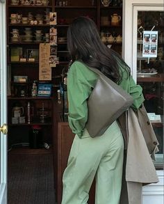 Green Outfits, Green With Envy, Day Outfits, Aesthetic Fits, Casual Day Outfits, Old Money Style, Stylish Work Outfits, 가을 패션