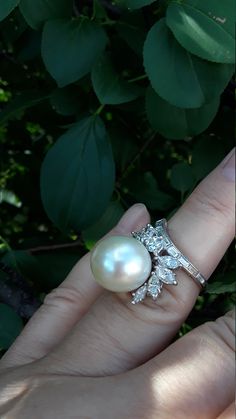 Absolutely Stunning 14k White Gold. Diamond Pearl Ring. Size is 6 1/2 Pearl 13 mm plus Weight is 12.3 Grams Perfect Vintage Pre Owned Condition. Ballerina Wedding, Pearl And Diamond Ring, Sapphire Wedding, Pear Diamond, Pearl Ring, Quality Jewelry, Pink Sapphire, Cocktail Rings, Gemstone Colors