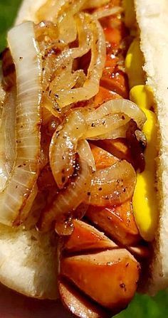 Grilling Hot Dogs, Gourmet Hot Dogs, Hot Dogs Recipes, Vidalia Onion