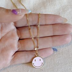 Cute and super trend enamel smiley face. •Gold Plated over brass. •Length 16”+2” extension. (Ask if you would like a custom length). •Handmade in the USA. Teddy Bear Shop, Bear Shop, Instagram Gift, Infinity Heart, Key To My Heart, 30 Gifts, Anklet Bracelet, Anklet Jewelry, Bottom Clothes