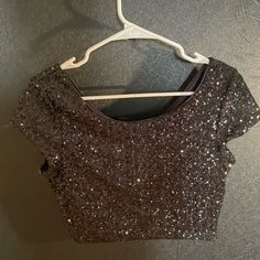 New With Tags. Express. Black Sequin Crop Top. Cap Sleeves. Side Zipper. Soft Lining. Size Extra Small. Black Short Sleeve Crop Top For Evening, Black Short Sleeve Party Blouse, Black Stretch Crop Top Blouse, Stretch Black Sequin Top, Black Stretch Sequin Top, Fitted Black Blouse With Sequins, Black Fitted Crop Top Blouse, Fitted Black Crop Top Blouse, Black Sequin Crop Top