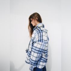 This Plaid Print Is One Of My Favorites Ever. This Shacket Will Make Any Fall Outfit Cuter. It Looks Thick, But It's Not Too Warm When On. Blue Shacket, Shacket Women, Zara Cape, Crochet Kimono, Boucle Coat, Overcoat Jacket, Leopard Jacket, Plaid Shacket, Zara Coat