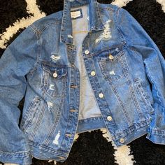 Brand New With Tags Distressed Denim Jacket Size Large Spring Grunge Button-up Denim Jacket, Spring Grunge Denim Jacket, Grunge Dark Wash Denim Jacket For Spring, Spring Grunge Dark Wash Denim Jacket, Trendy Distressed Dark Wash Denim Jacket, Trendy Ripped Light Wash Denim Jacket, Trendy Ripped Button-up Denim Jacket, Spring Grunge Denim Jacket With Frayed Hem, Distressed Denim Jacket