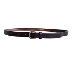 Fine belt in dark brown leather, chocolate, and gold metal, in very good condition. Unique piece, vintage from the 90s, made in France. Size indicated, 44 Can fit sizes, 40, 42, 44, L, XL. Length, 90cm. Minimum length, 82cm. Maximum length, 98cm. Width, 2cm. Dark Chocolate Brown, Gold Belts, Brown Leather Belt, Women's Belt, Suspender Belt, Dark Brown Leather, Metal Buckles, Belts For Women, Chocolate Brown