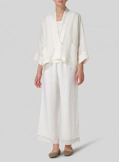 Linen Oversized Kimono Jacket Classic Linen Outerwear For Daywear, Elegant White Oversized Cardigan, Elegant Oversized Blazer With Pockets, Elegant Summer Blazer In Relaxed Fit, Elegant Relaxed Fit Outerwear For Spring, Chic Relaxed Fit Outerwear For Daywear, Elegant Oversized Blazer, Elegant Relaxed Fit Blazer For Fall, Chic Relaxed Fit Blazer With Pockets