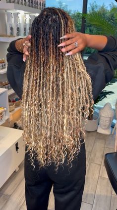 Black Hairstyles Color, Ciara Locs, Ombre Goddess Locs, Vacation Locs For Black Women, Carnival Hairstyles Black Women, Locs With Curly Ends Real, Balayage Locs