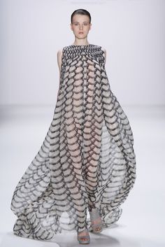 Looks Style, A Dress, Couture Fashion, Scales, Runway Fashion, Fashion Art, High Fashion, Beautiful Dresses, Berlin