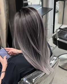 Natural Silver Hair, Trendy Balayage, Light Auburn Hair Color, Straight Haircut, Cool Blonde Hair Colour, Balayage Straight, Beige Hair, White Hair Color