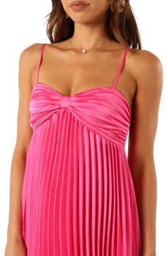 Impeccable pleats highlight the handkerchief hem of this statement-making minidress. Sweetheart neck Adjustable straps Smocked back Lined 100% polyester Hand wash, line dry Imported Rush Outfits, Semi Dresses, Cute Formal Dresses, Recruitment Outfits, Rush Dresses, Grad Dresses, Handkerchief Hem, Sweet Heart, Hoco Dresses