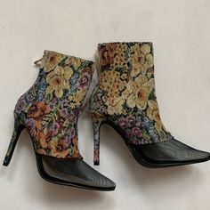 Sergio Todzi Brocade Boots Size 36 Usa 6 Gold Flower Bootie Shoe Mesh Club Night Beautiful Boots I Think It Runs Half Size Smaller. Great For A 5.5 Fabric Boots With Fitted Round Toe, Fitted Fabric Boots With Round Toe, Fabric High Heels For Fall, Fabric High Heel Boots, Vintage Ankle-high Fitted Heels, High Heel Fabric Boots For Spring, Vintage Fitted Ankle-high Heels, Fitted Ankle-high Vintage Heels, Spring Fabric High Heel Boots