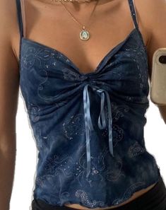 Silky Top Outfit, Classy Summer Fashion, Edgy Summer Outfits, Edgy Summer, 00s Mode, Edgy Style, Feeling Good, Fashion Mistakes