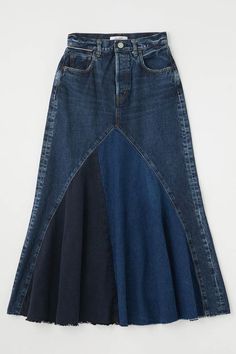 Details VICKSBURG SKIRT DARK BLUE LONG SKIRT 5-POCKET STYLING FRAYED HEM MADE IN JAPAN 540GAC11-2600 Fabric & Care Body: Cotton 100% / Label: Cowhide leather Imported, Japan Machine wash cold. Delicate cycle. Do not bleach. Do not tumble dry. Hot iron. Use press cloth. Do not dry clean. Upcycle Jeans Skirt, Blue Long Skirt, Diy Denim Skirt, Artisanats Denim, Patchwork Denim Skirt, Long Denim Skirt, Denim Ideas, Recycle Jeans, Patchwork Skirt