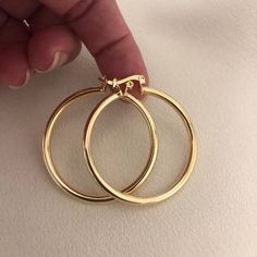 New! 18k Gold Filled Won’t Tarnish Hypoallergenic, Nickel Free Arracadas De Oro D04.62301 Clip-on Round Hoop Earrings In Yellow Gold, Gold Plated Clip-on Hoop Earrings, Elegant 14k Gold Circular Hoop Earrings, Gold-tone Hypoallergenic Hoop Earrings, Hypoallergenic Gold-tone Hoop Earrings, Yellow Gold Clip-on Hoop Earrings, Shiny Finish Hoop Earrings As Gift, Gold Plated Hoop Earrings With Shiny Finish, Gift Hoop Earrings With Shiny Finish