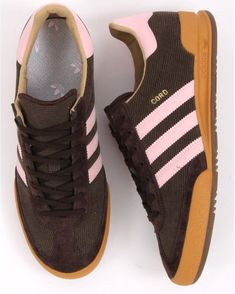 Haikou, Funky Shoes, Brown And Pink, Shoe Inspo, Aesthetic Shoes, Swag Shoes, Pink Adidas, Pretty Shoes