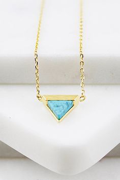 Lovely and tiny gold framed turquoise marble stone triangle pendant necklace is great to wear for everyday or special occasions . Materials Gold plated Turquoise stone Size Charm size : 10 mm Chain Length : 16 '' ( AS PICTURED ) You can CHOOSE your chain length 15 - 18 INCHES before check out ! * necklace sizes * 15 inches: around neck 16 inches: standard short 17 inches: average length 18 inches: standard long CAUTION - We do not recommend to buy it if you have allergic and sensitive skin - Do Turquoise Marble, Modern Necklace, Triangle Pendant, Necklace Simple, Marble Stone, Modern Necklaces, Bridesmaid Necklace, Simple Necklace, Necklace Sizes