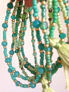 Bracelet door MiracolaBottega op Etsy Summer Wraps, Turquoise Boho, Summer Bracelets, Arm Band, Green Colors, Turquoise Bracelet, Beaded Necklace, Beaded Bracelets, Jewelry Making