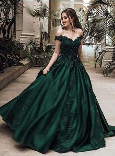 Beautiful Green Prom Dresses, Grad Dresses Off The Shoulder, Dark Forest Green Wedding Dress, Forest Green Wedding Dress Gowns, Dark Ball Dress, Slytherin Themed Dress, Hogwarts Yule Ball Dresses Slytherin, Elegant Ball Gowns Evening Dresses, Dark Forest Green Dress