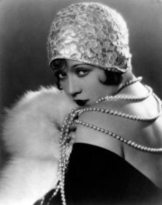 Oud Hollywood, 20s Aesthetic, 1920s Aesthetic, Marie Prevost, 1920s Glamour, 1920s Women, Flapper Girl, 20s Fashion, Jazz Age