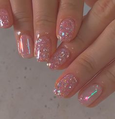 Birthday Nail Designs, Unghie Nail Art, Pink Glitter Nails, Sparkly Nails, Glitter Nail, New Year's Nails, Chic Nails, Gel Manicure, French Manicure