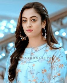 Rashmika Wallpaper, Side Bun Hairstyles, Side Bun, Breakup Picture, Cute Couples Photography, Bun Hairstyle