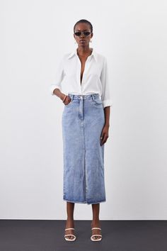 Petite Denim Maxi Skirt | Karen Millen Maxi Jean Skirt, Jean Skirt Fashion, Skirt Collection, Chic Skirts, Denim Maxi, Denim Maxi Skirt, Clothes Style, 90s Style, Everyday Outfit