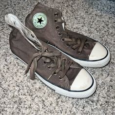 Great Condition, Never Worn Casual Converse Sneakers With Gum Sole, Casual Brown High-top Sneakers, Brown Ankle-high Sneakers With Vulcanized Sole, Brown Canvas Casual Sneakers, Casual Lace-up High-top Sneakers With Cushioned Footbed, Casual Brown Lace-up High-top Sneakers, Casual High-top Sneakers With Branded Insole, Casual Brown High-top Sneakers With Laces, Casual Canvas Ankle-high High-top Sneakers