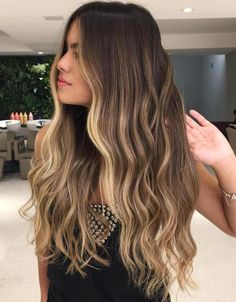 Balayage Nails, Purple Highlights Brown Hair, Highlights Brown Hair Short, Highlights Brown Hair Balayage, Brown Bob Hair, Brown Hair With Caramel Highlights, Blond Balayage, Creamy Blonde, Caramel Hair