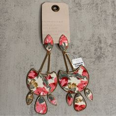 Anthropologie Enlarged Abstract Floral Earrings New With Tags; Never Worn Materials: Plated Brass; Cotton Piecing Dimensions: Approximately 4”L X 1.5”W (At Widest Point) Anthropologie Jewelry, Floral Earrings, Earrings Color, Abstract Floral, Pink Gold, Pink And Gold, Anthropologie, Jewelry Earrings, Women Jewelry