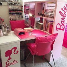 ✨ Nail Room Decor Ideas, Nail Room Ideas Home, Nail Technician Room, Salon Design Ideas, Tech Room, Nail Station