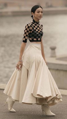 Fashion Week Outfit Ideas, Yoyo Cao, Big Skirt, Sheer Outfit, Dreams Photo, Fashion Week 2023, Dorothy Dandridge, Big Skirts, Skirt For Women