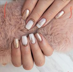 Engagement Nail Art, Rose Gold Manicure, French Fade Nails, Bridal Nails Designs, Engagement Nails, Gold Acrylic Nails, Business Nails, Nail Art Designs Images, Bridal Nail Art