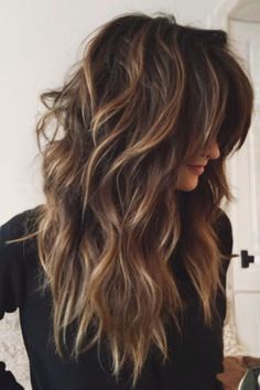 Long Shag with Highlights Long Hair With Lots Layers, Long Textured Hair With Curtain Bangs, Long Shag Layered Hair, Choppy Layered Long Hair, Layered Long Shag Hairstyles, Shag Layers Long Hair, Elle Langley, Brown Hair Shag, Long Shag Haircut With Bangs Older Women