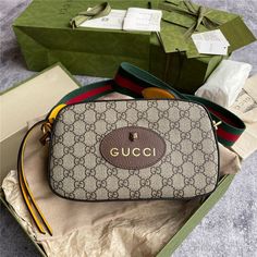 Size: Standard Size It comes with Dust box, Care manual, Tag, and Paper bag. Tas Bahu, Lv Bags, Gucci Bags, Bago, Luxury Handbags, Real Leather, Gucci Bag, Mini Bag, Messenger Bag