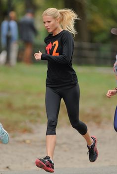 three different pictures of women running and jogging in the same outfit, one is wearing sunglasses