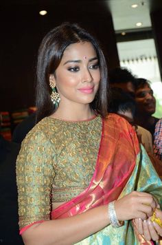 Shriya Saran Interesting Blouses, Green Sari, South Indian Blouse Designs, Bridal Sari, Elegant Blouse Designs, Designer Saree Blouse Patterns, Saree Models, Embroidered Blouse Designs