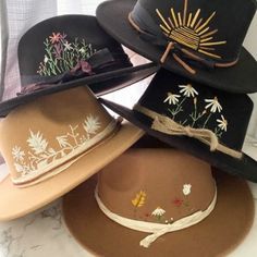 Cowboy Hat Design, Womens Fedora Hat, Wide Brim Felt Hat, Custom Cowboy Hats, Custom Made Hats, Glam Boho, Diy Fashion Projects, Womens Fedora, Felt Hats