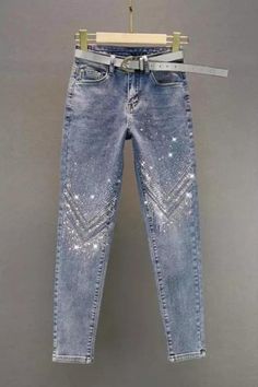 Casual Rhinestone Outfit, Jeweled Jeans, Sparkle Jeans, Womens Denim Overalls, Bling Jeans, Woven Cardigan, Jeans Outfit Casual, Denim Ideas, Heavy Industry