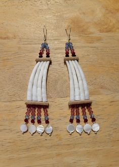 Dentalium Shells, Bicone Beads, Sinew, and Latigo Leather Dentalium Shell Earrings, Dentallium Earrings, Shells Earrings, Native American Jewellery, Beaded Art, Earring Ideas, Beaded Earrings Patterns, Native Jewelry, Shell Jewelry