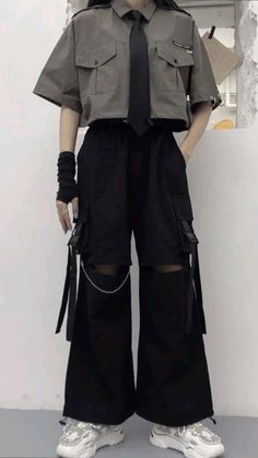 Alternative Academia Fashion, Cool Punk Outfits, Given Taken Outfits, Nonbinary Prom Outfit, Adrogonus Outfits, Korean Techwear, Cargo Pants With Chain, Punk Street Fashion